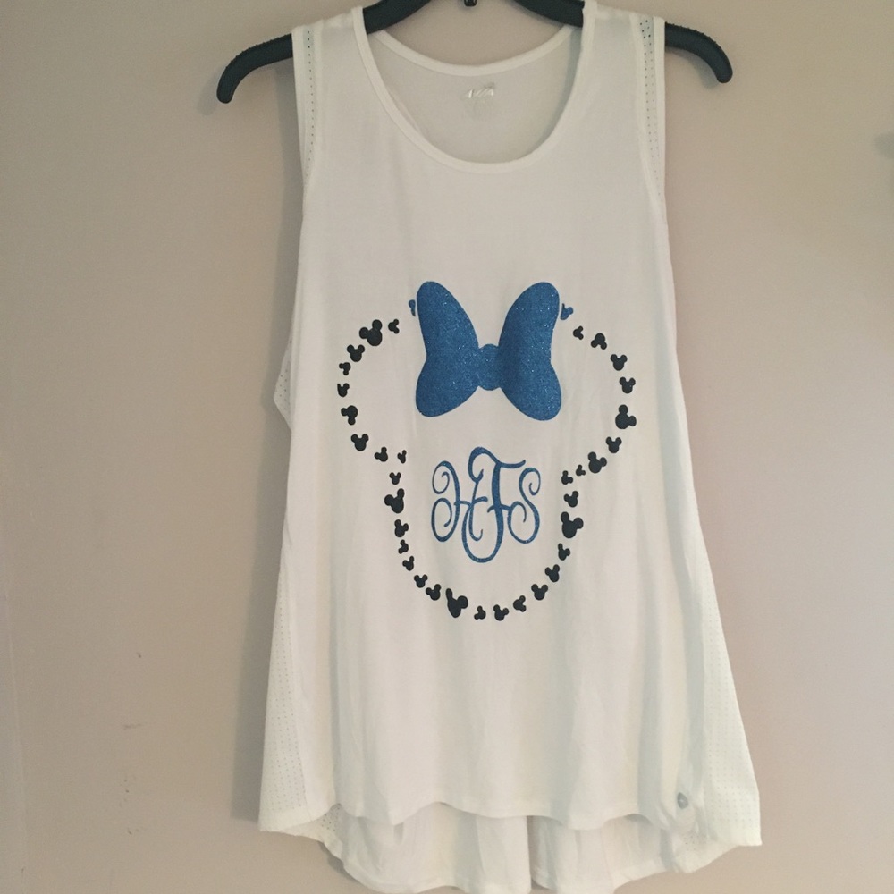 Avía minor mouse top